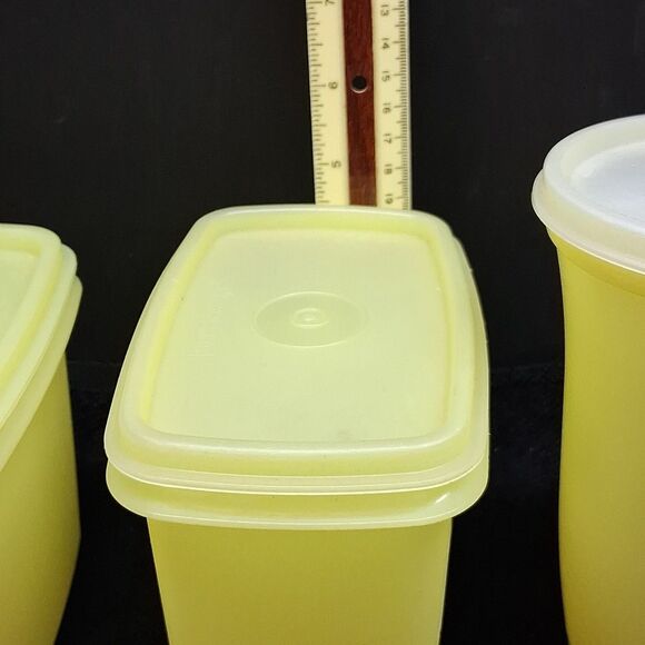 3 Tupperware Containers Yellow - Picture 2 of 7
